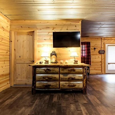 הוילה סביירוויל Smoky Mtn Hideaway - Cabin W/ Hot Tub & Pool Table מראה חיצוני תמונה