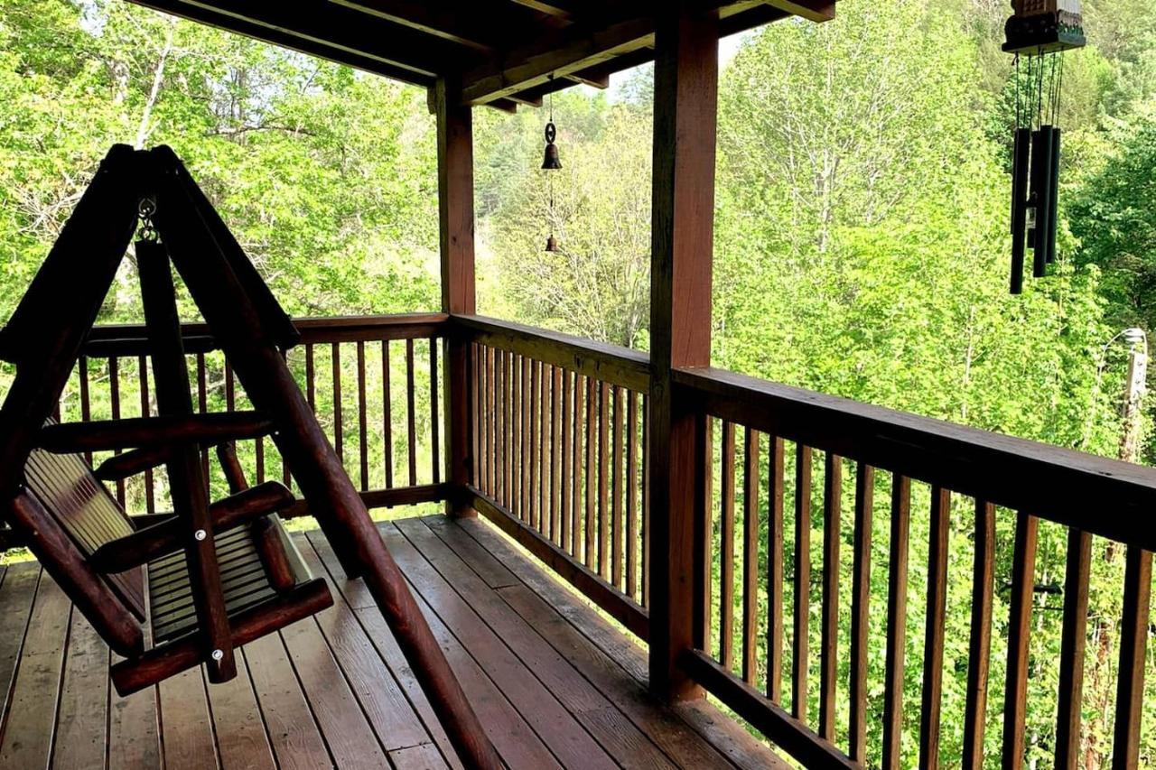 הוילה סביירוויל Smoky Mtn Hideaway - Cabin W/ Hot Tub & Pool Table מראה חיצוני תמונה